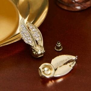 HARRY POTTER Wing-shape Stud Earrings